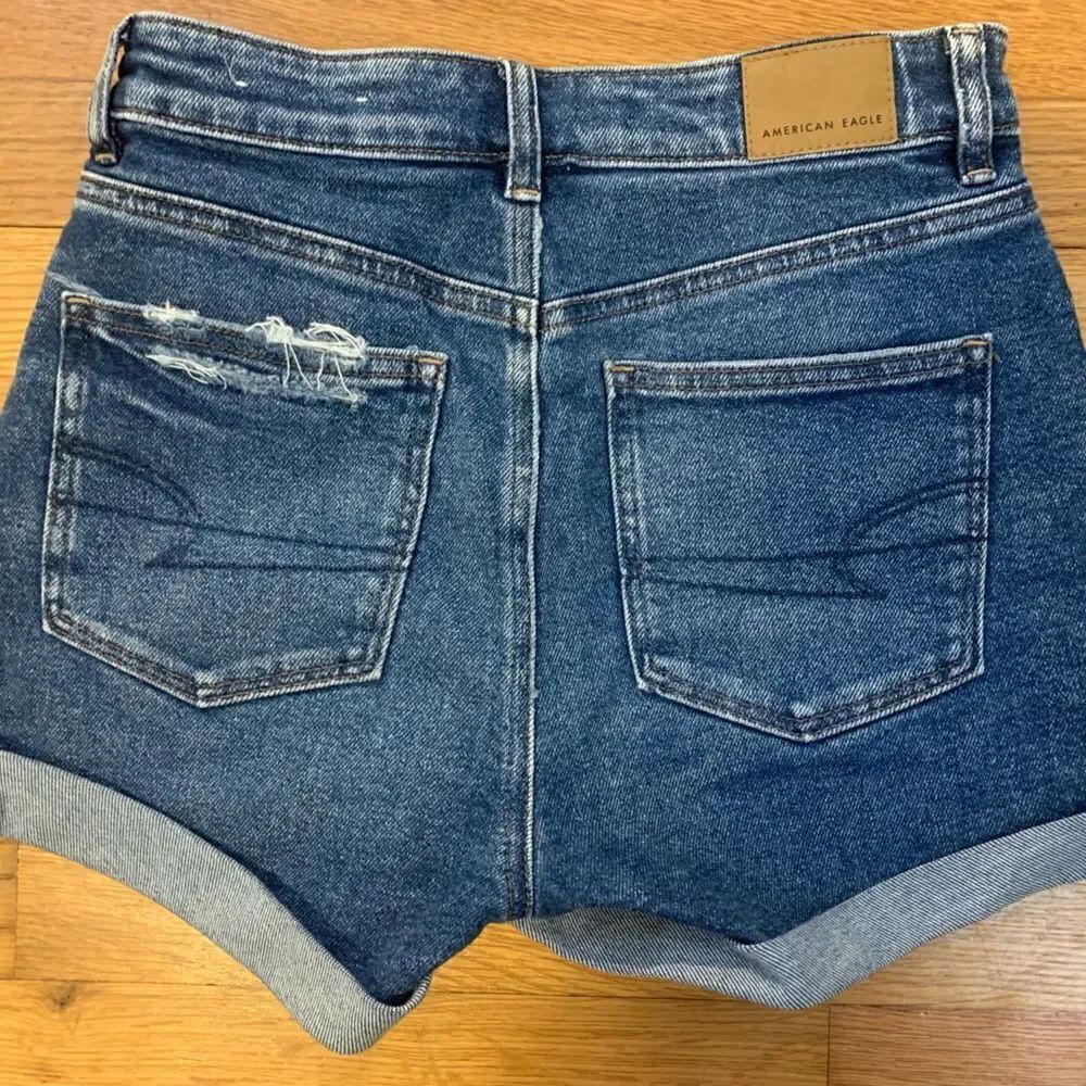American Eagle size 0 mom jeans blue cuffed shorts high rise